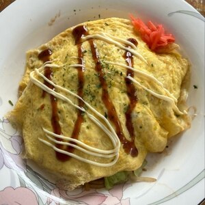 肉なしでヘルシー✨わさび菜のオムソバ